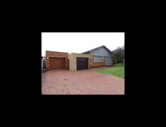 3 BEDROOM HOUSE FOR SALE IN PRIMROSE HILL